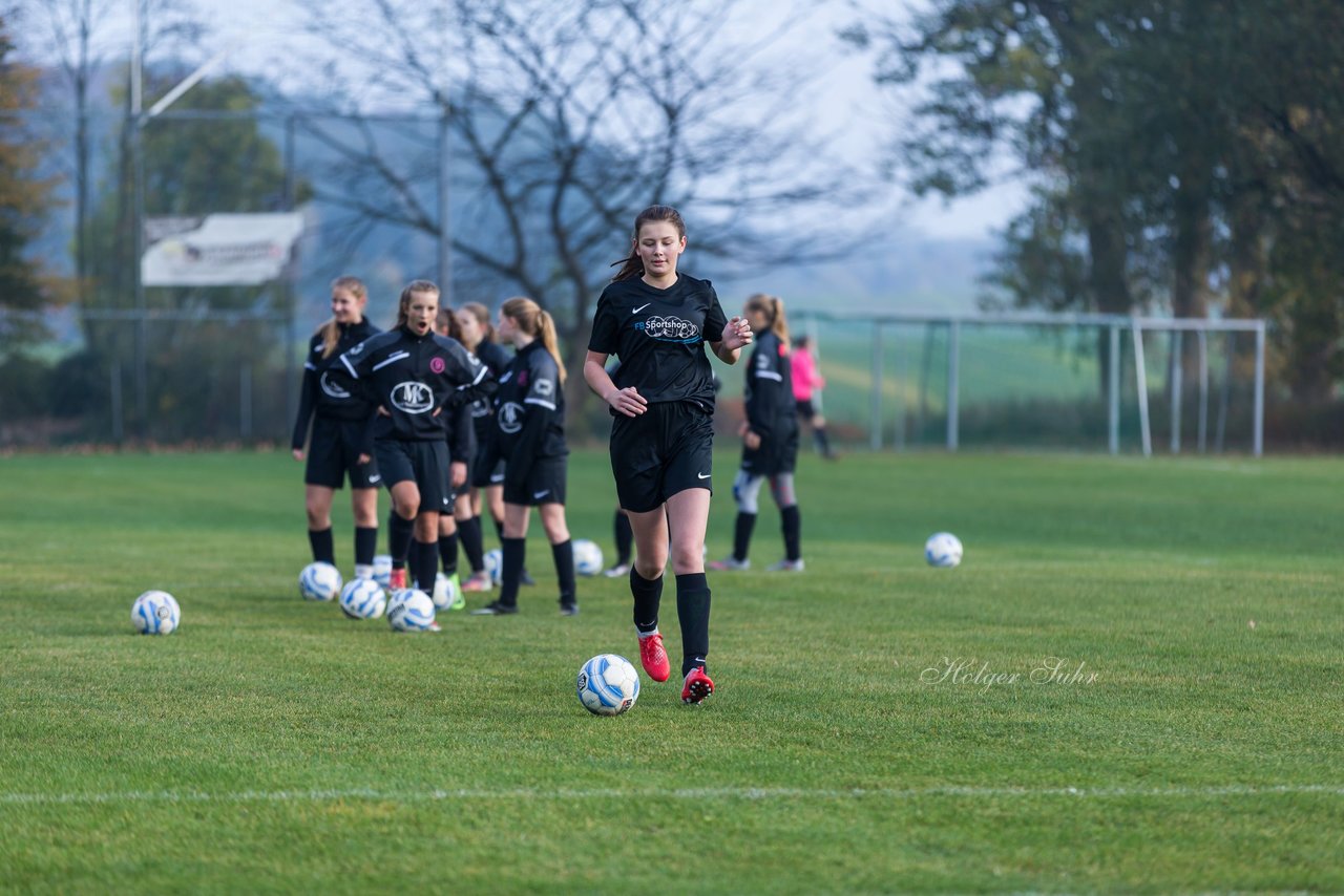 Bild 141 - wBJ MSG Steinhorst-Krummesse - VfL Pinneberg : Ergebnis: 2:0